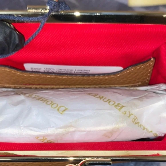 Dooney & Bourke Yellow Leather Shoulder Bag and Kick lock coin - Picture 2 of 13